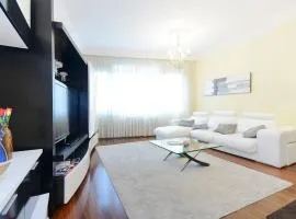 Apartamento frente al Guggenheim con wifi y parking privado gratis