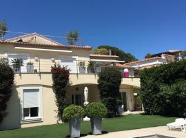 Sainte Maxime Studio 2, hotel in Sainte-Maxime