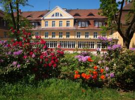 Hotel i Restauracja Chopin, hotel sa Żary