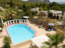 Hotel Club Can Jordi, hotel v destinaci Cala Llenya