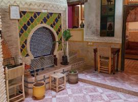Museum House - Dar Melyani, hotel romántico en Fez