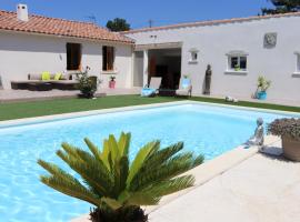 Zenitude En Provence, hotel na may pool sa Plan dʼAups