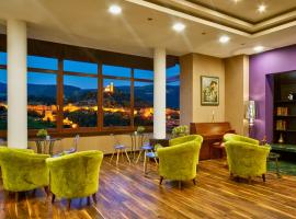 Yantra Grand Hotel, khách sạn spa ở Veliko Tŭrnovo