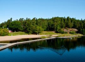 Rösjöbaden Camping & Stugby, hotell i Sollentuna