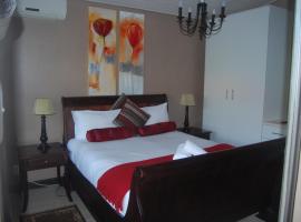 de Charmoy Riverside, hotell Durbanis huviväärsuse Umgeni River Bird Park lähedal