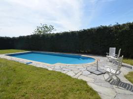 Apartment with pool and sauna, hotel with parking in Felenne