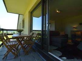 Quiet lain holiday house with a beautiful view concerning the Ardense bunches, hótel í Gros-Fays