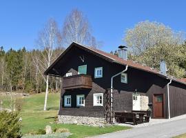 Holiday home in Rattersberg Bavaria with terrace, cheap hotel in Viechtach
