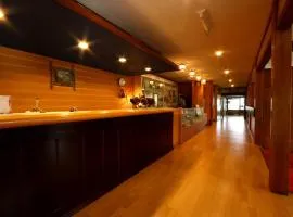Kannabe Highland Hotel