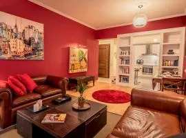 Elegant Supercentral Apartment
