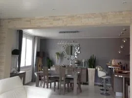 Appartement Standing 40 mètres Plage Terrasse et Garage avec wifi