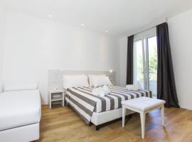 Hotel Houston Suites, hotel a Rimini