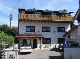 Burgauer Hof, hotel with parking in Burgau