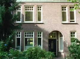 Boutiquehotel Sycamore - Protected City View - 950m from Central Station