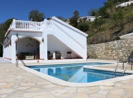 Casa los Almendros, hotel in Canillas de Albaida