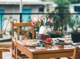 The HillSide Homestay Hue, hotel cerca de Pagoda Bao Quoc, Hue