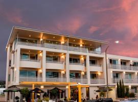 The Crown Hotel, hotel v destinaci Napier