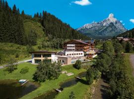 Landhotel Alpenhof Filzmoos, отель в Фильцмосе, рядом находится Geierberglift