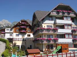 Hotel Neuwirt, hotel v Ramsau am Dachsteinu