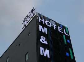 M＆M ホテル
