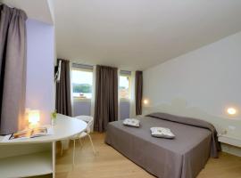 Aromi Piccolo Hotel, hotel di Salò