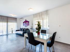 Villa Lavanda, ξενοδοχείο σε Podstrana