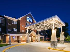 Best Western Harvest Inn & Suites, hotel in Grand Forks