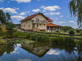 Tourist Farm Mali Raj, hotel familiar en Dolenci