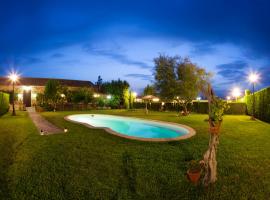 Finca El Cotillo, guest house in Linares