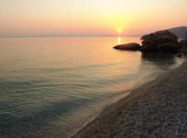 Quercus Apartment, hotel di Stara Baška