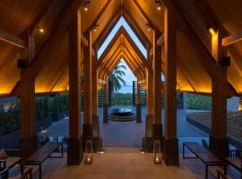 Mantra Samui Resort - Adults Only, hotel poblíž významného místa Pink Elephant Samui Water Park, Mae Nam