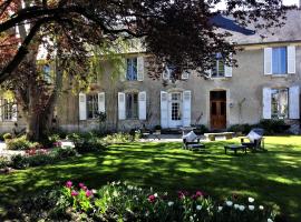 Le Grand Arbre, nakvynės su pusryčiais namai mieste Bajė