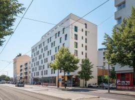 B&B HOME Lyon Centre Berthelot，位于里昂的酒店