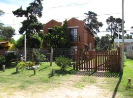 Los Nidos, villa in Piriápolis