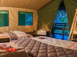 Tami Lodge, luxury tent in Providencia
