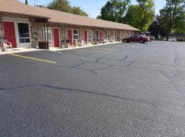 Westport Station Motel, beach hotel in Westport