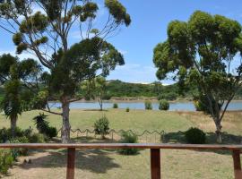 Addo River-View Lodge – hotel w mieście Colchester