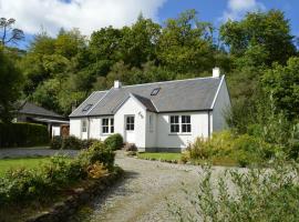 Teal Cottage, pet-friendly hotel in Clachan of Glendaruel