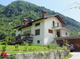 Apartma Jezero, hotel a Most na Soči (Santa Lucia d'Isonzo)