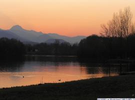 Les Chalets Montréjeau, Comminges Golf Course, Montréjeau, hótel í nágrenninu