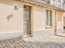 Le Petit Pavillon de Versailles, hotel near Gardens of Versailles, Versailles
