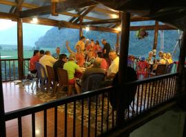 Hoàng Nguyên Homestay Ba Be, δωμάτιο σε οικογενειακή κατοικία σε Ba Be18