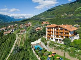 Hotel-Garni Ehrenfels, khách sạn ở Schenna