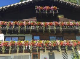 Haus Heimo, hotelli kohteessa Bad Kleinkirchheim