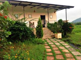 Tooth Mountain Farms: Chauk-karjat şehrinde bir otel