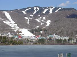 Mont-Tremblant, golf hotel in Mont-Tremblant