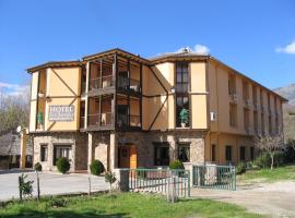 Hotel Valle del Jerte Los Arenales, hotel v destinaci Jerte