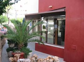 Hostal Residencia Sutimar, hotel a Paguera