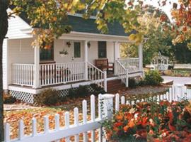 Taber Inn, hotel near Mystic Seaport Marine Museum, Mystic