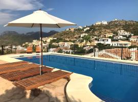 Casa Canela, hotel med pool i Monte Pego